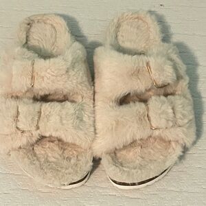 Fur sandals. Never worn outside. New condition. Size 8.